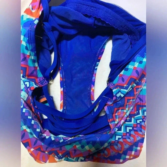 Women’s JANTZEN FARAH One Piece Crisscross Shirred Sides Swimsuit Size 8 EUC - Picture 9 of 9